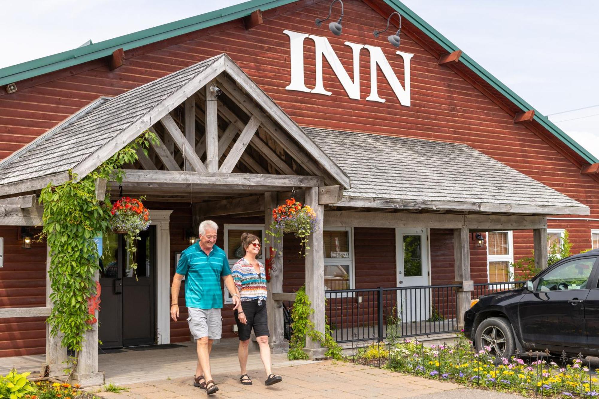 St. Peter's Bras D'Or Lakes Inn מראה חיצוני תמונה